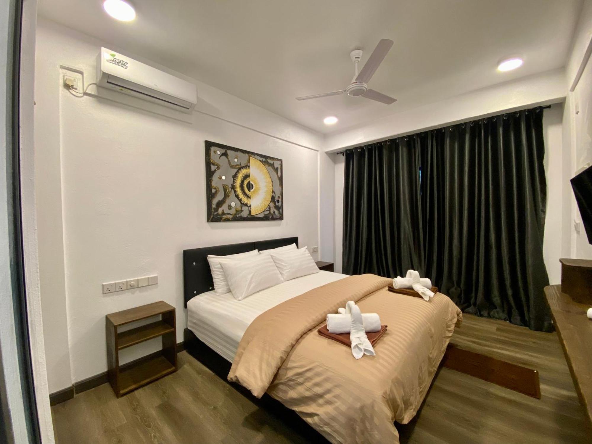 Chillax Thoddoo Hotel Exterior photo